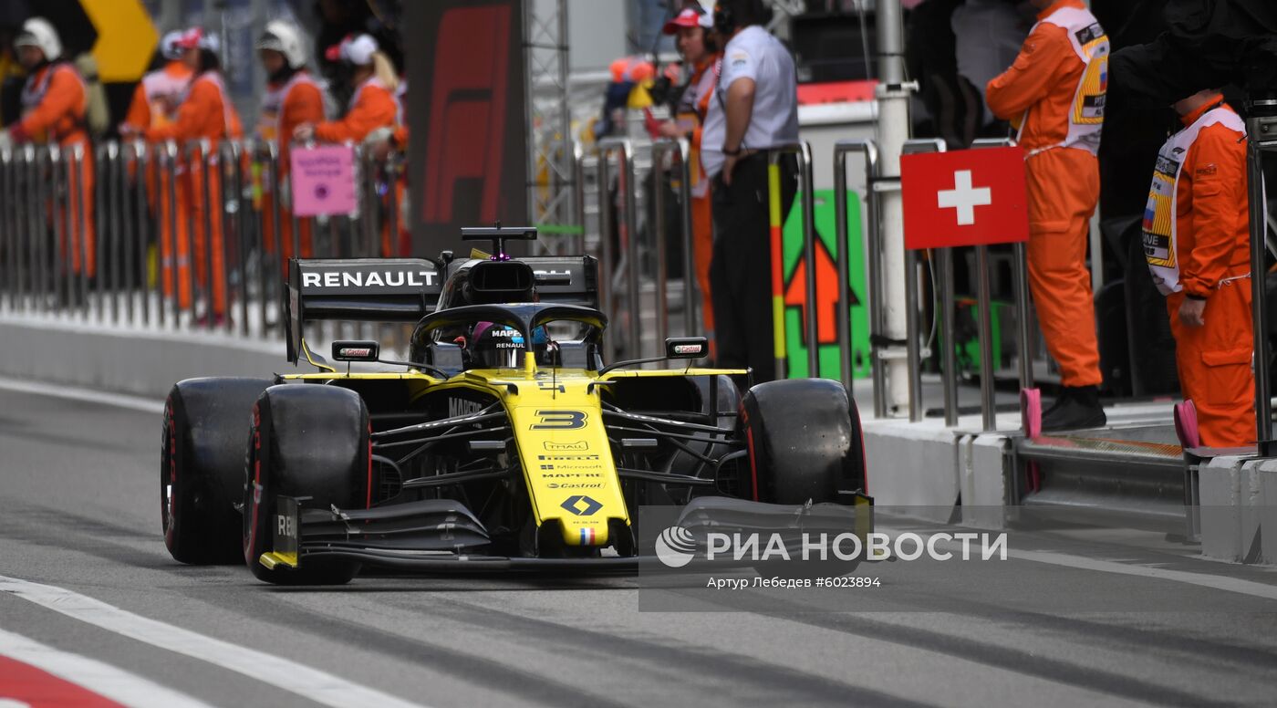 Автоспорт. Формула 1. ВТБ Гран-при России. Свободные заезды. Третия сессия