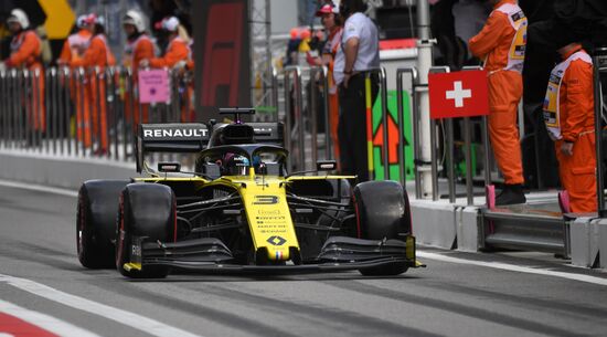 Автоспорт. Формула 1. ВТБ Гран-при России. Свободные заезды. Третия сессия