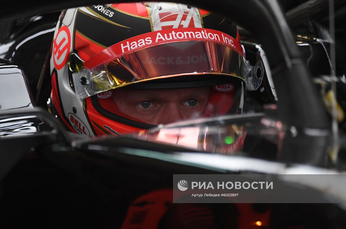 Автоспорт. Формула 1. ВТБ Гран-при России. Свободные заезды. Третия сессия