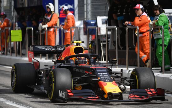 Автоспорт. Формула 1. ВТБ Гран-при России. Свободные заезды. Третия сессия