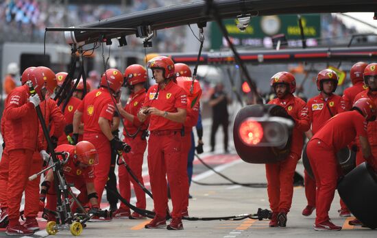 Автоспорт. Формула 1. ВТБ Гран-при России. Свободные заезды. Третия сессия