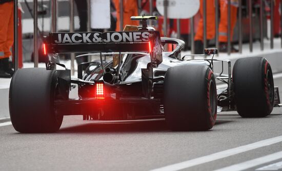 Автоспорт. Формула 1. ВТБ Гран-при России. Свободные заезды. Третия сессия