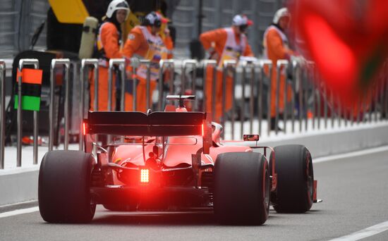 Автоспорт. Формула 1. ВТБ Гран-при России. Свободные заезды. Третия сессия