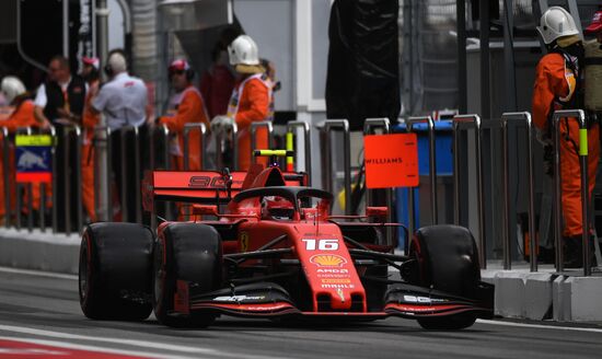 Автоспорт. Формула 1. ВТБ Гран-при России. Свободные заезды. Третия сессия