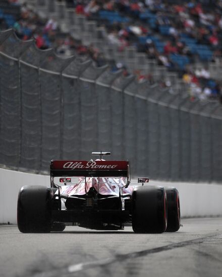 Автоспорт. Формула 1. ВТБ Гран-при России. Свободные заезды. Третия сессия