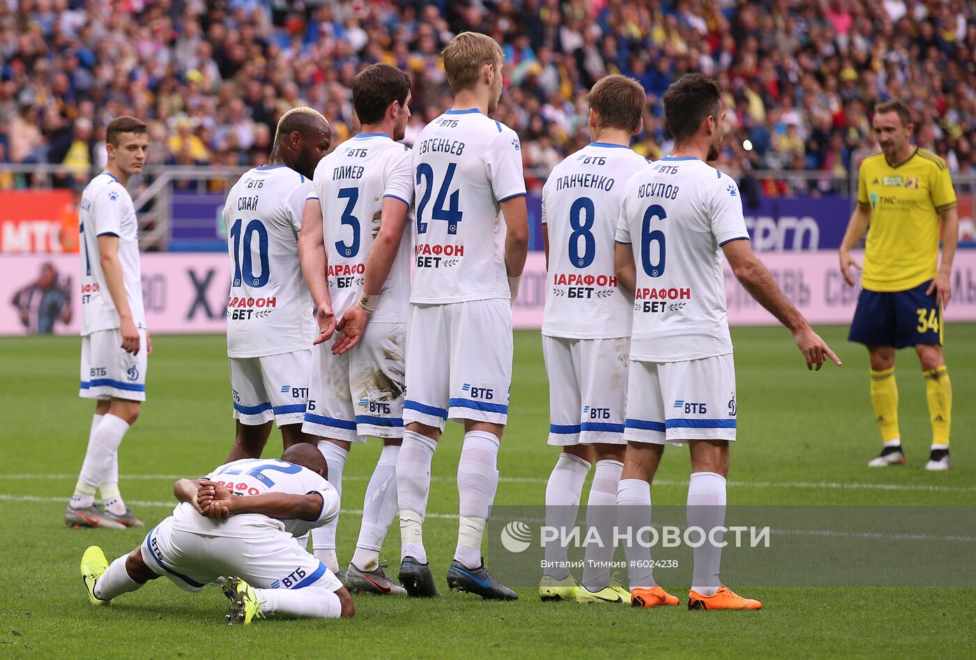 Футбол. РПЛ. Матч "Ростов" - "Динамо"