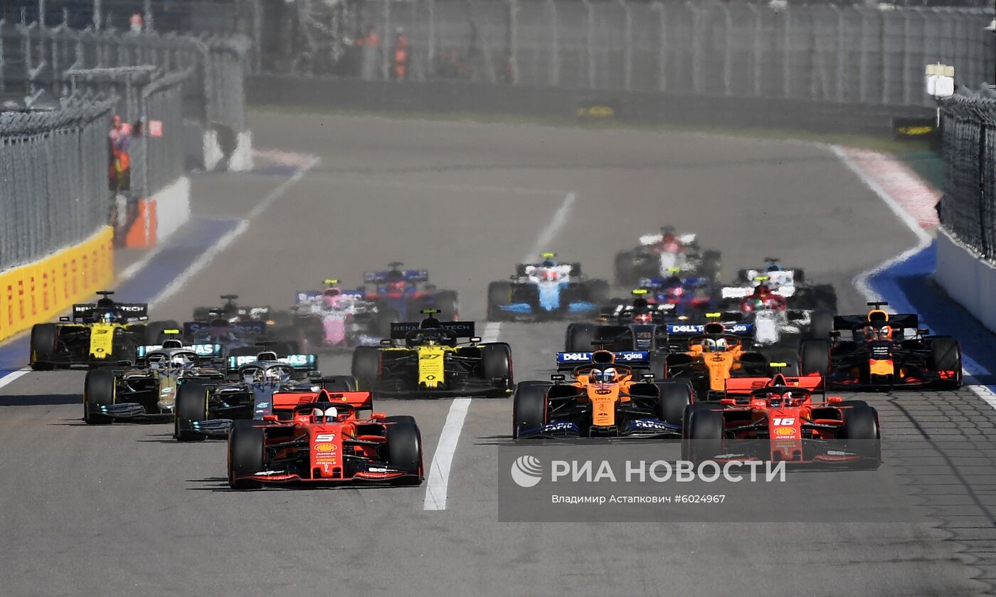 Автоспорт. Формула 1. ВТБ Гран-при России. Гонка