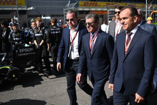 Автоспорт. Формула 1. ВТБ Гран-при России. Гонка