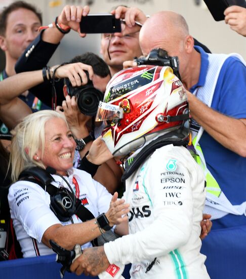 Автоспорт. Формула 1. ВТБ Гран-при России. Гонка