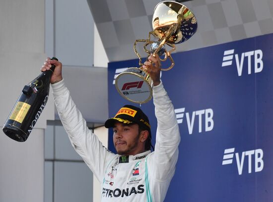 Автоспорт. Формула 1. ВТБ Гран-при России. Гонка