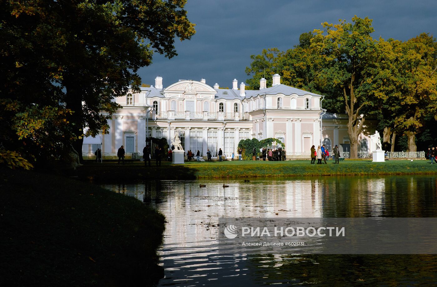 Осень в дворцово-парковом ансамбле "Ораниенбаум"