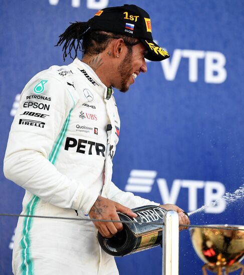 Автоспорт. Формула 1. ВТБ Гран-при России. Гонка