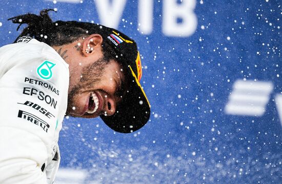 Автоспорт. Формула 1. ВТБ Гран-при России. Гонка