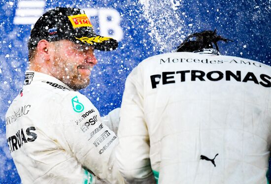 Автоспорт. Формула 1. ВТБ Гран-при России. Гонка