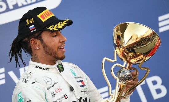 Автоспорт. Формула 1. ВТБ Гран-при России. Гонка