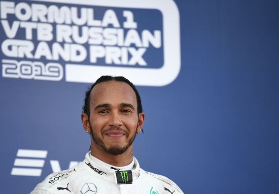 Автоспорт. Формула 1. ВТБ Гран-при России. Гонка