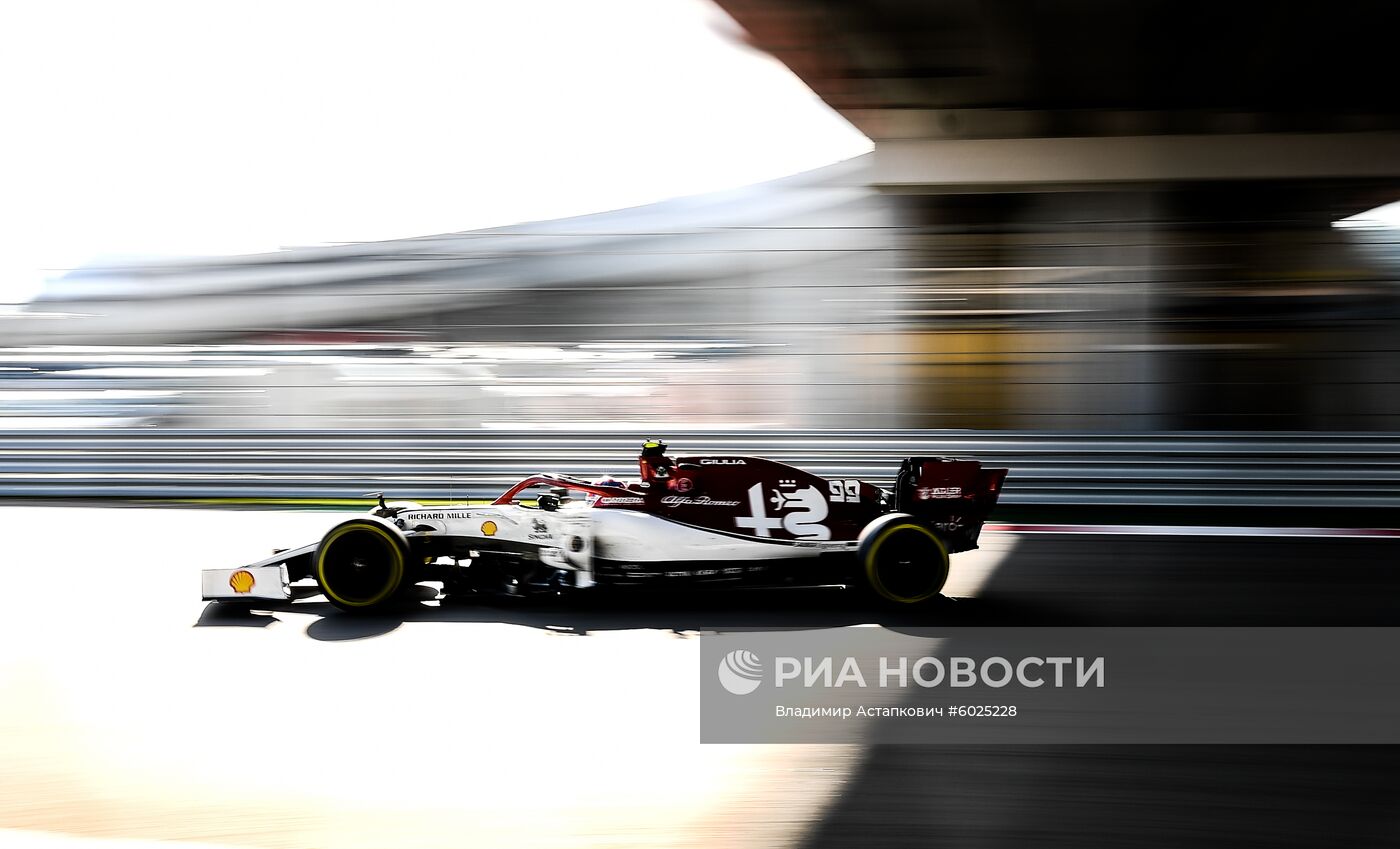 Автоспорт. Формула 1. ВТБ Гран-при России. Гонка