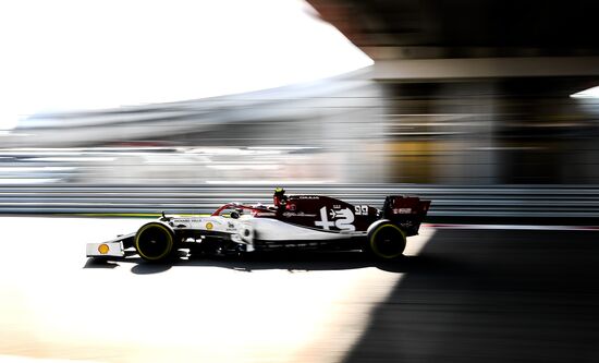 Автоспорт. Формула 1. ВТБ Гран-при России. Гонка