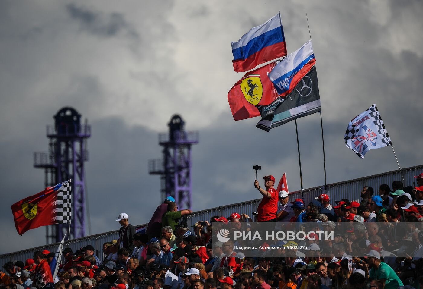 Автоспорт. Формула 1. ВТБ Гран-при России. Гонка