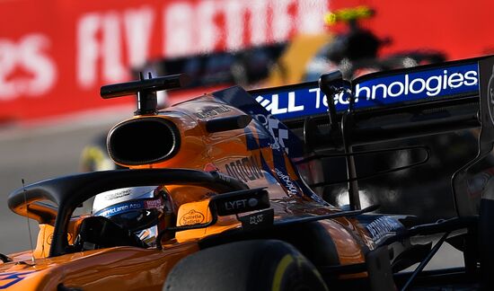 Автоспорт. Формула 1. ВТБ Гран-при России. Гонка