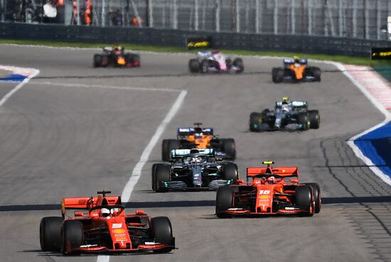 Автоспорт. Формула 1. ВТБ Гран-при России. Гонка