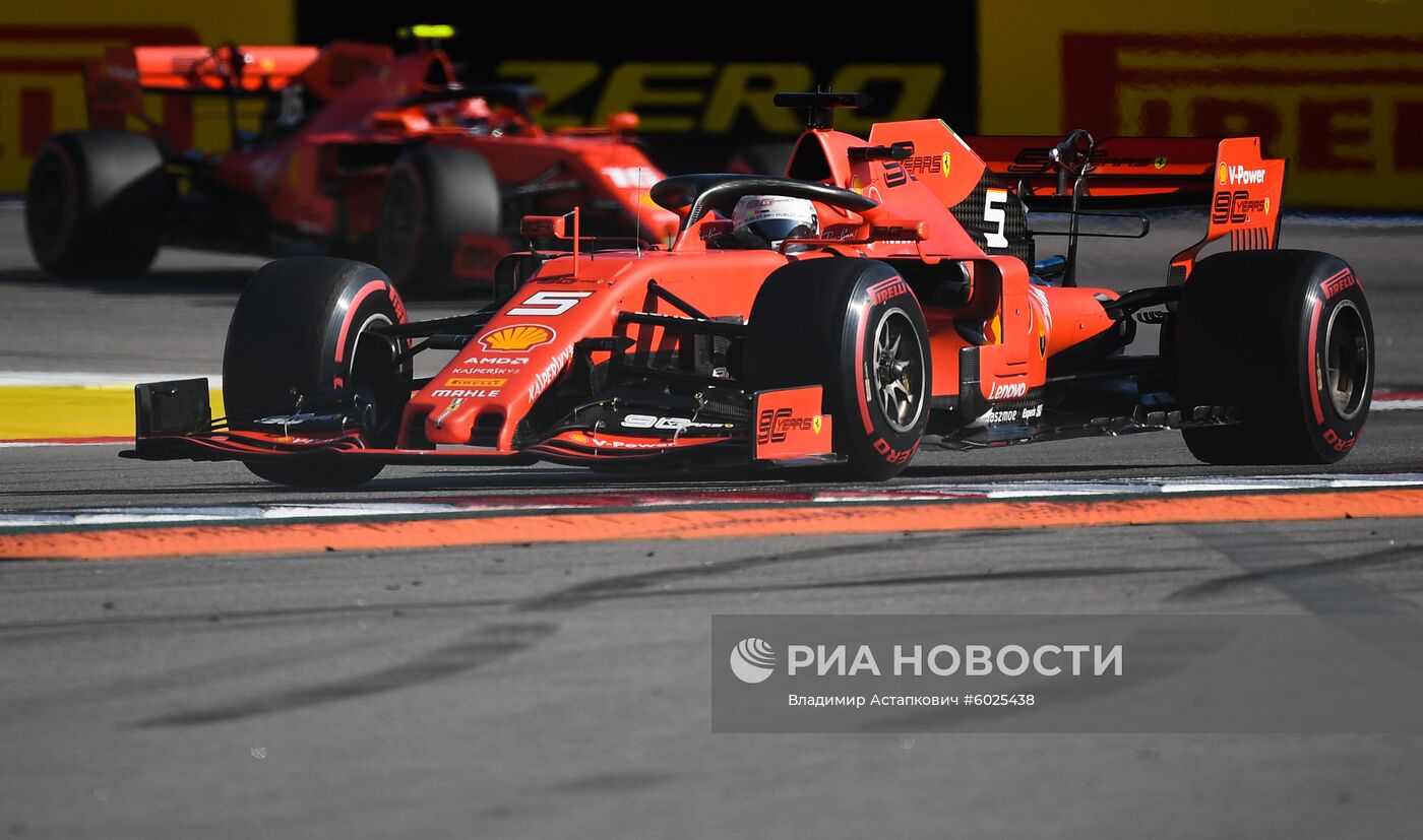 Автоспорт. Формула 1. ВТБ Гран-при России. Гонка