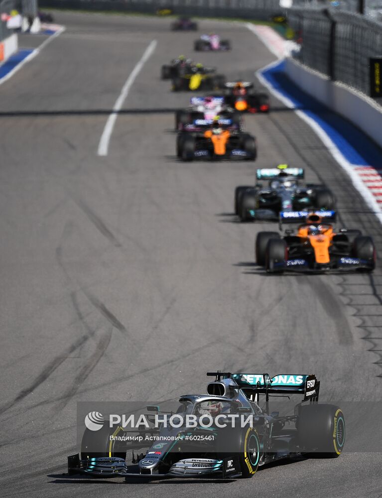 Автоспорт. Формула 1. ВТБ Гран-при России. Гонка