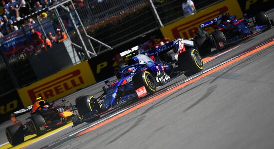 Автоспорт. Формула 1. ВТБ Гран-при России. Гонка