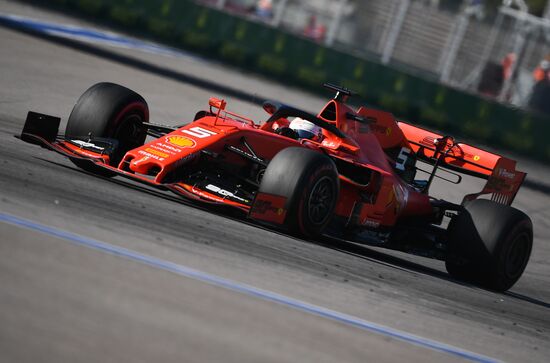 Автоспорт. Формула 1. ВТБ Гран-при России. Гонка