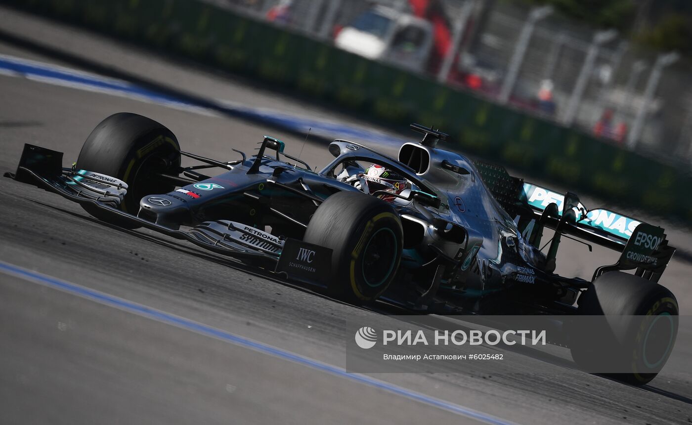 Автоспорт. Формула 1. ВТБ Гран-при России. Гонка