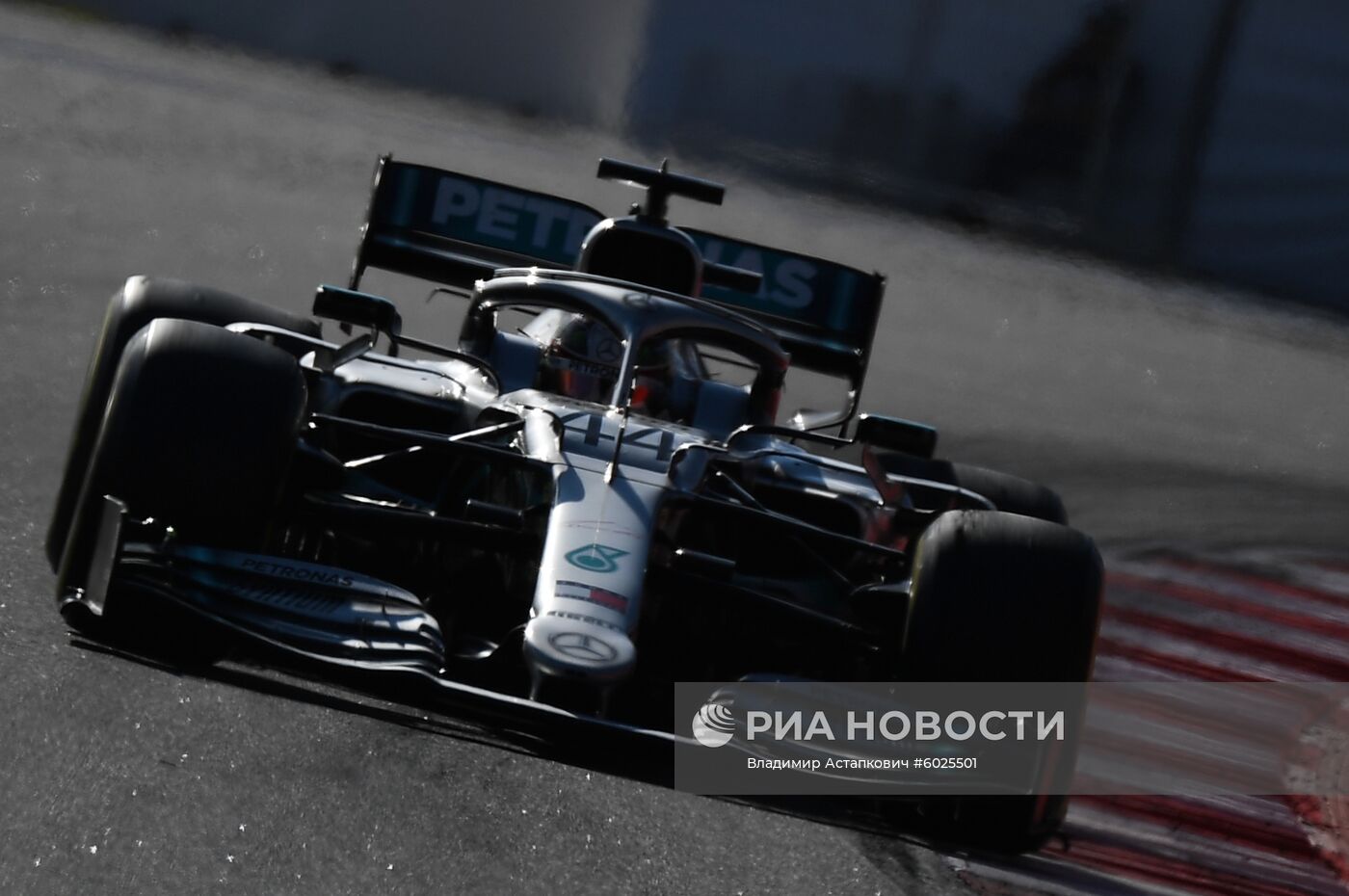 Автоспорт. Формула 1. ВТБ Гран-при России. Гонка