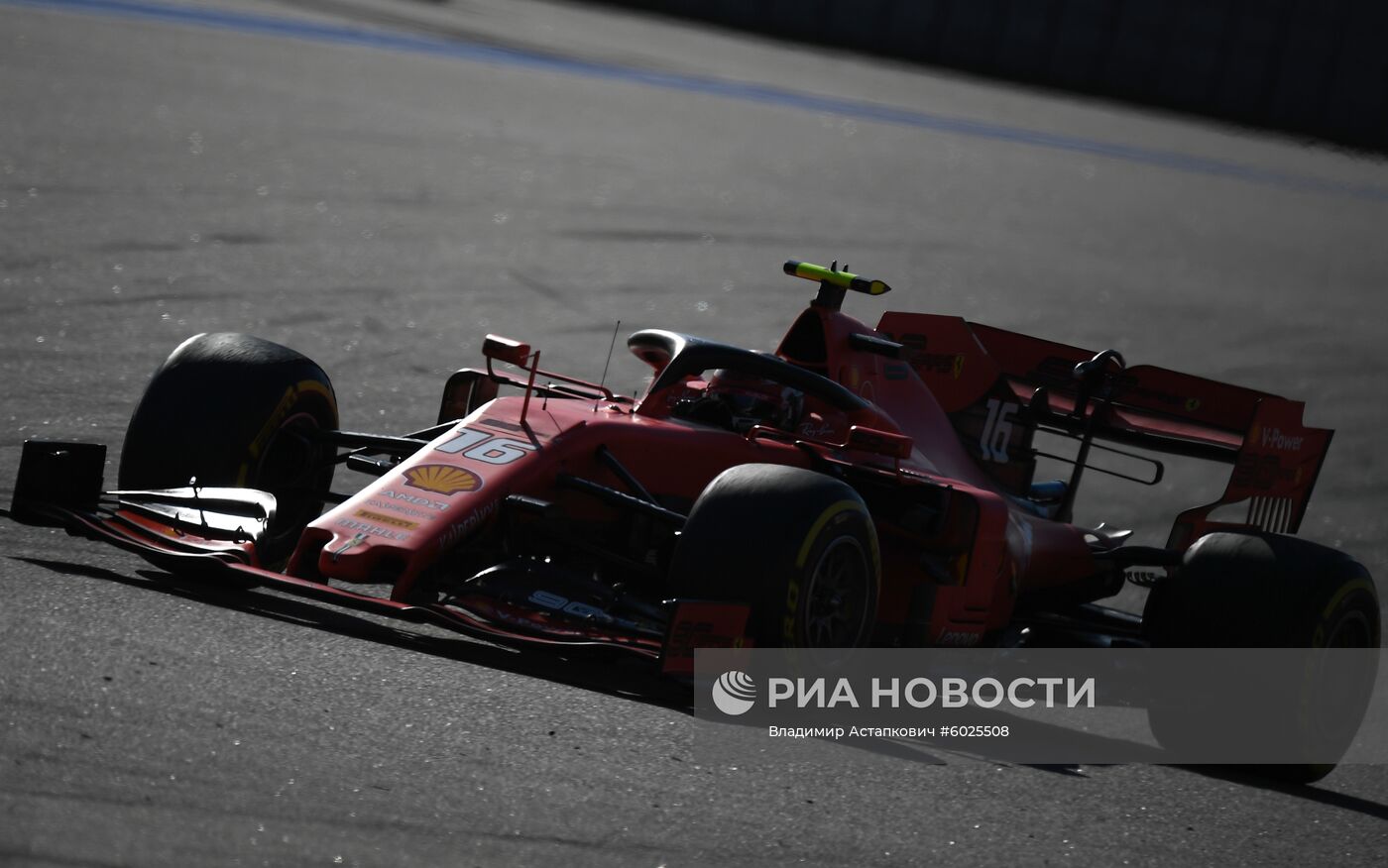 Автоспорт. Формула 1. ВТБ Гран-при России. Гонка