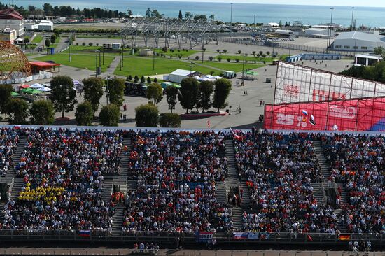 Автоспорт. Формула 1. ВТБ Гран-при России. Гонка