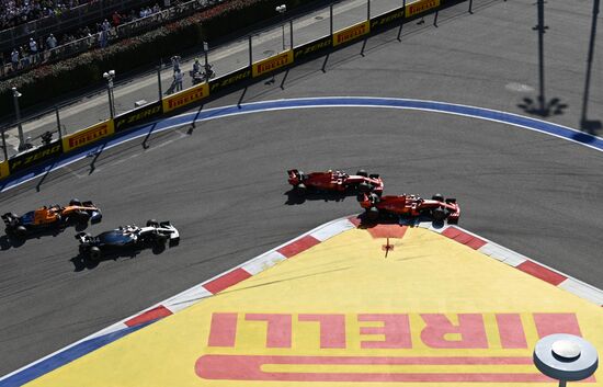 Автоспорт. Формула 1. ВТБ Гран-при России. Гонка