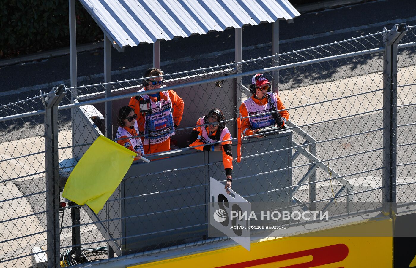 Автоспорт. Формула 1. ВТБ Гран-при России. Гонка