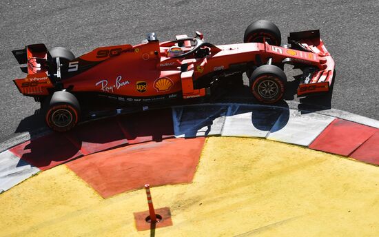 Автоспорт. Формула 1. ВТБ Гран-при России. Гонка