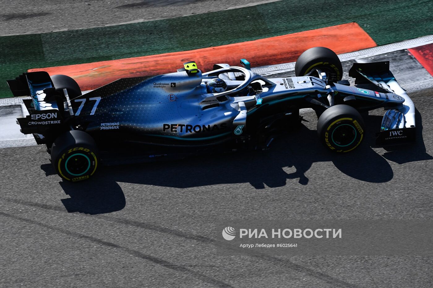 Автоспорт. Формула 1. ВТБ Гран-при России. Гонка