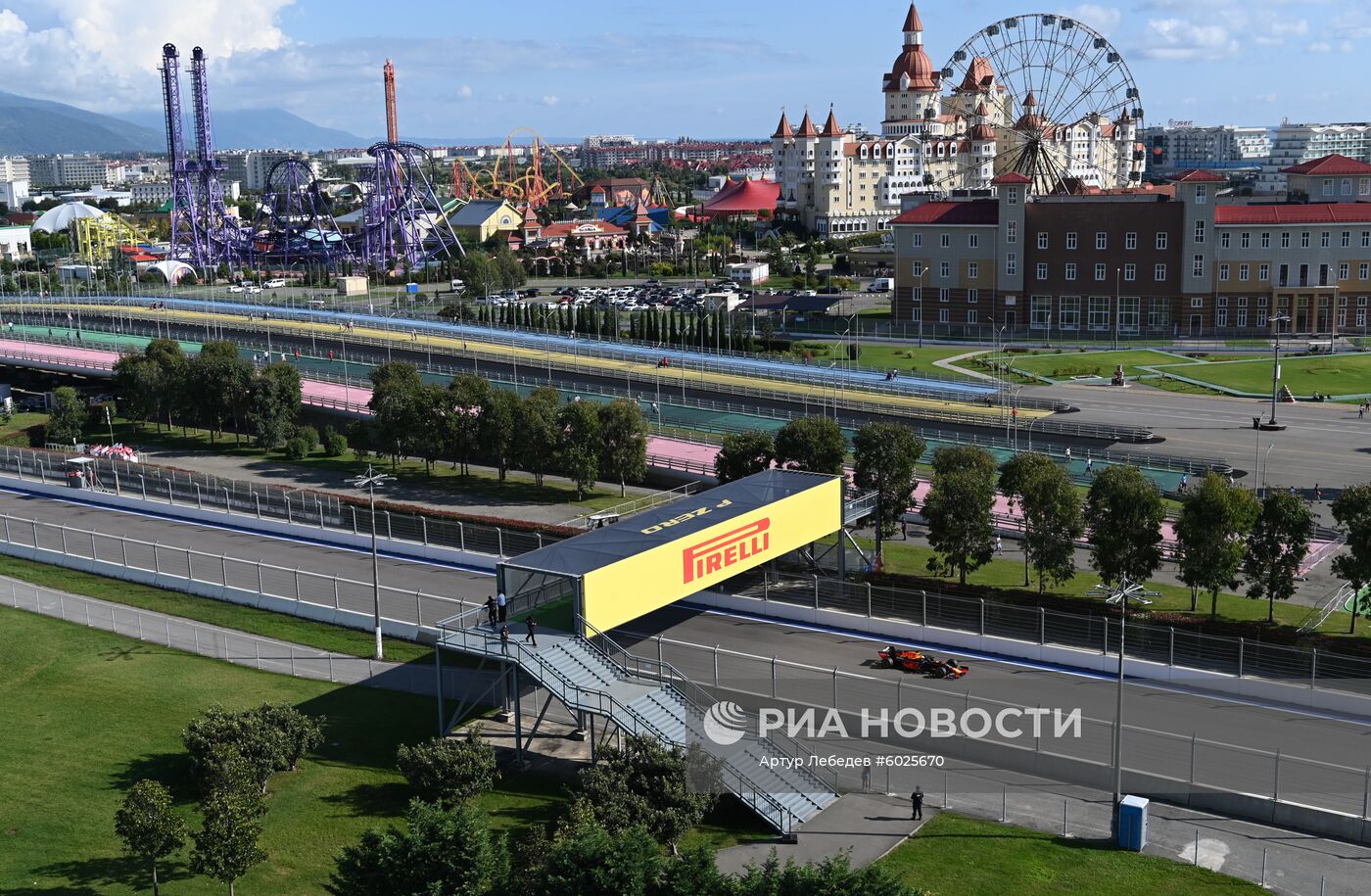 Автоспорт. Формула 1. ВТБ Гран-при России. Гонка