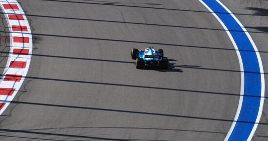 Автоспорт. Формула 1. ВТБ Гран-при России. Гонка