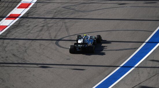 Автоспорт. Формула 1. ВТБ Гран-при России. Гонка