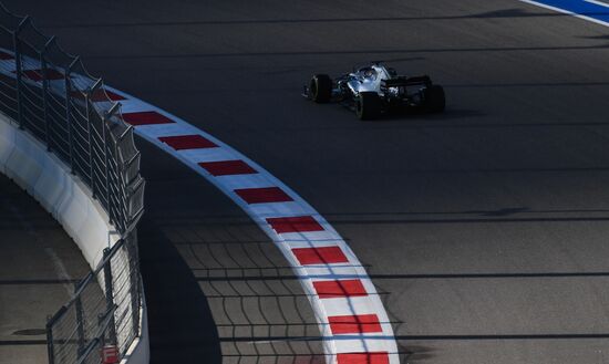 Автоспорт. Формула 1. ВТБ Гран-при России. Гонка