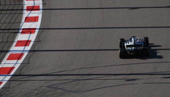 Автоспорт. Формула 1. ВТБ Гран-при России. Гонка