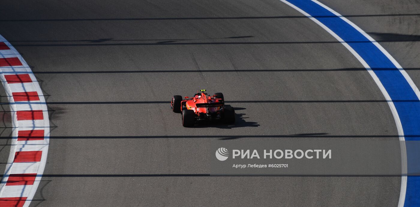 Автоспорт. Формула 1. ВТБ Гран-при России. Гонка