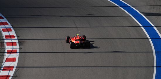 Автоспорт. Формула 1. ВТБ Гран-при России. Гонка