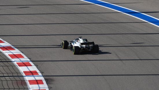 Автоспорт. Формула 1. ВТБ Гран-при России. Гонка