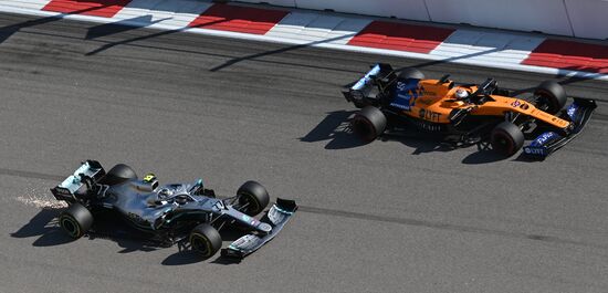 Автоспорт. Формула 1. ВТБ Гран-при России. Гонка