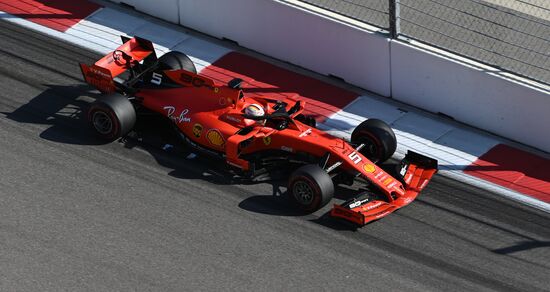 Автоспорт. Формула 1. ВТБ Гран-при России. Гонка