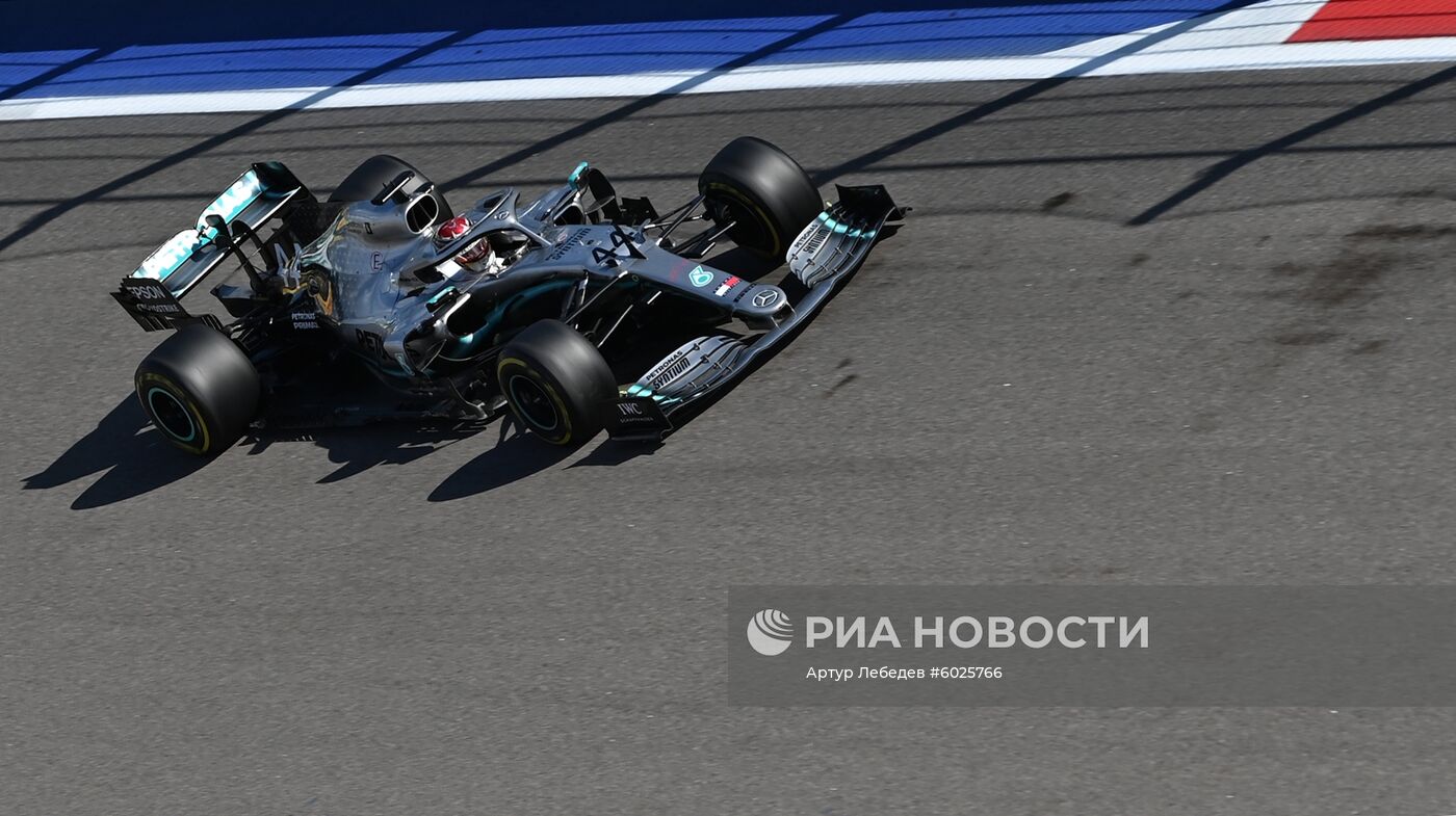 Автоспорт. Формула 1. ВТБ Гран-при России. Гонка