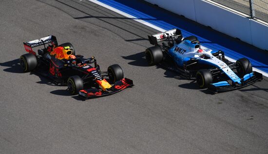 Автоспорт. Формула 1. ВТБ Гран-при России. Гонка