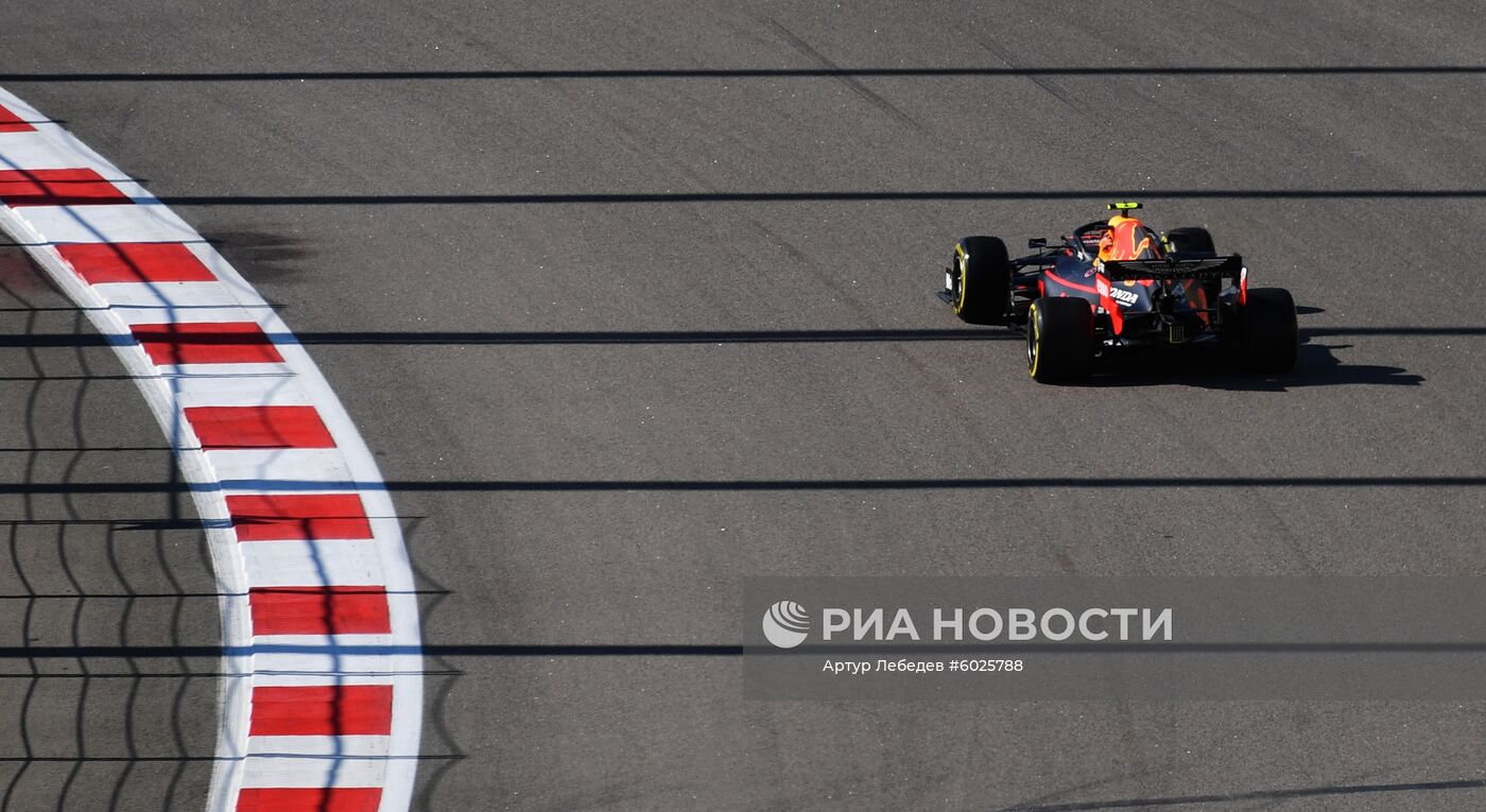 Автоспорт. Формула 1. ВТБ Гран-при России. Гонка